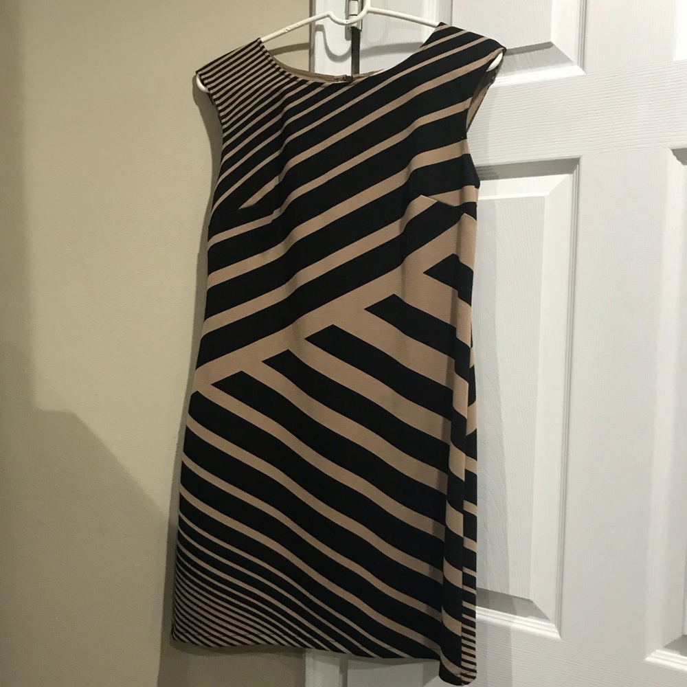 Black and Tan women’s dress